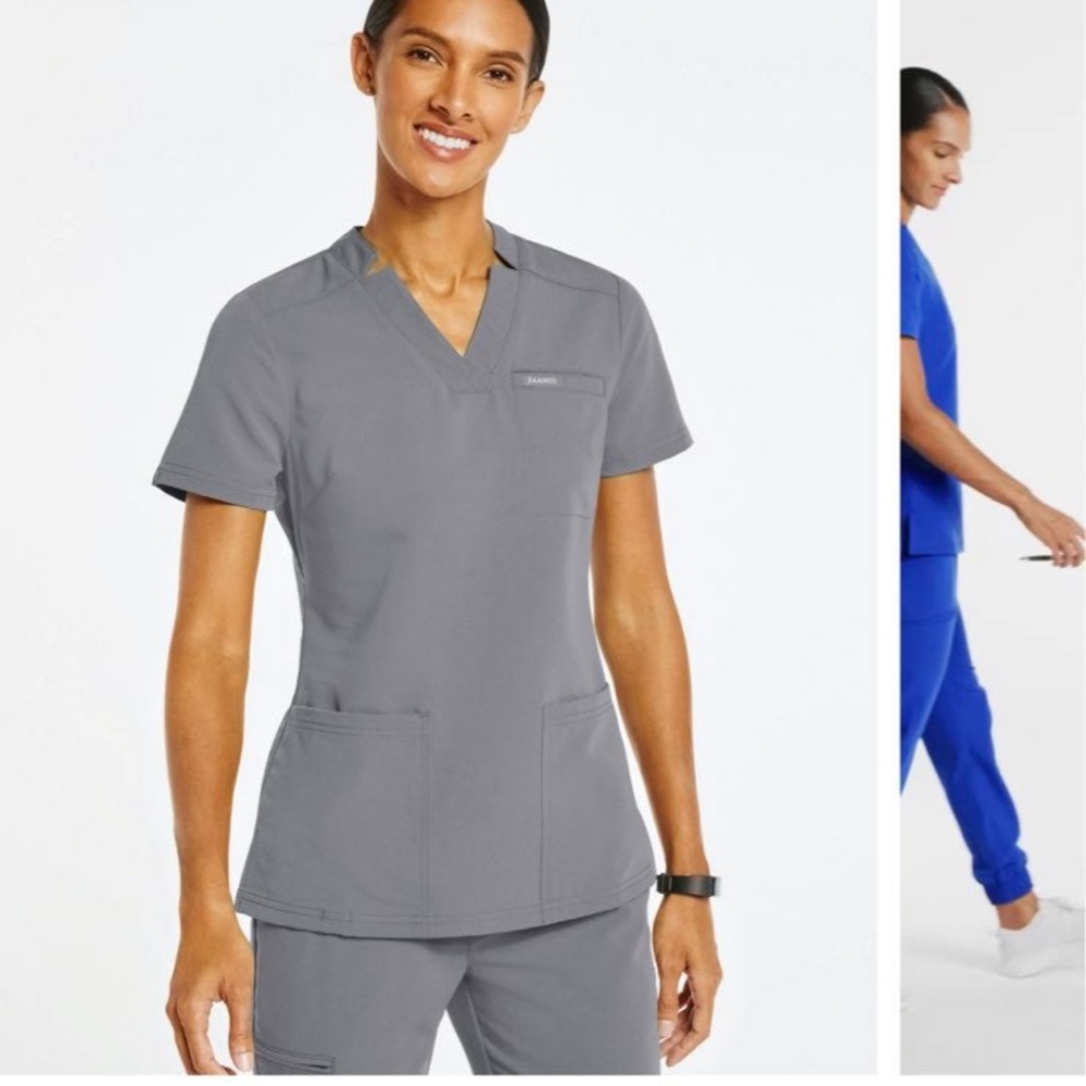 JAANUU scrub top